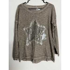 Love Linen - Women's Top with star - Size Small